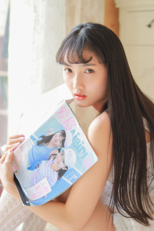 美女摸逼